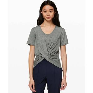 Lululemon Do the Daily Short Sleeve Twist Crop Top sz 4 Heathered Gray